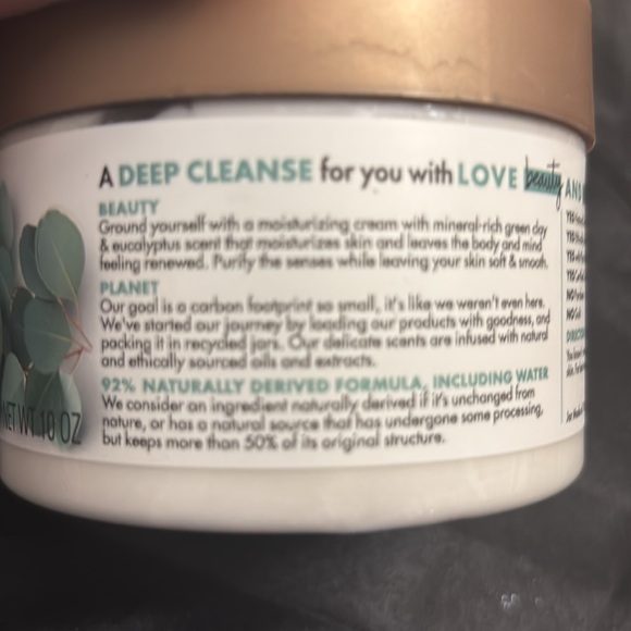 Green Clay & Eucalyptus Body Cream - Picture 3 of 5